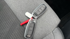 Nissan Qashqai 1.3 DiG-T MH N-Connecta 5dr Petrol Hatchback